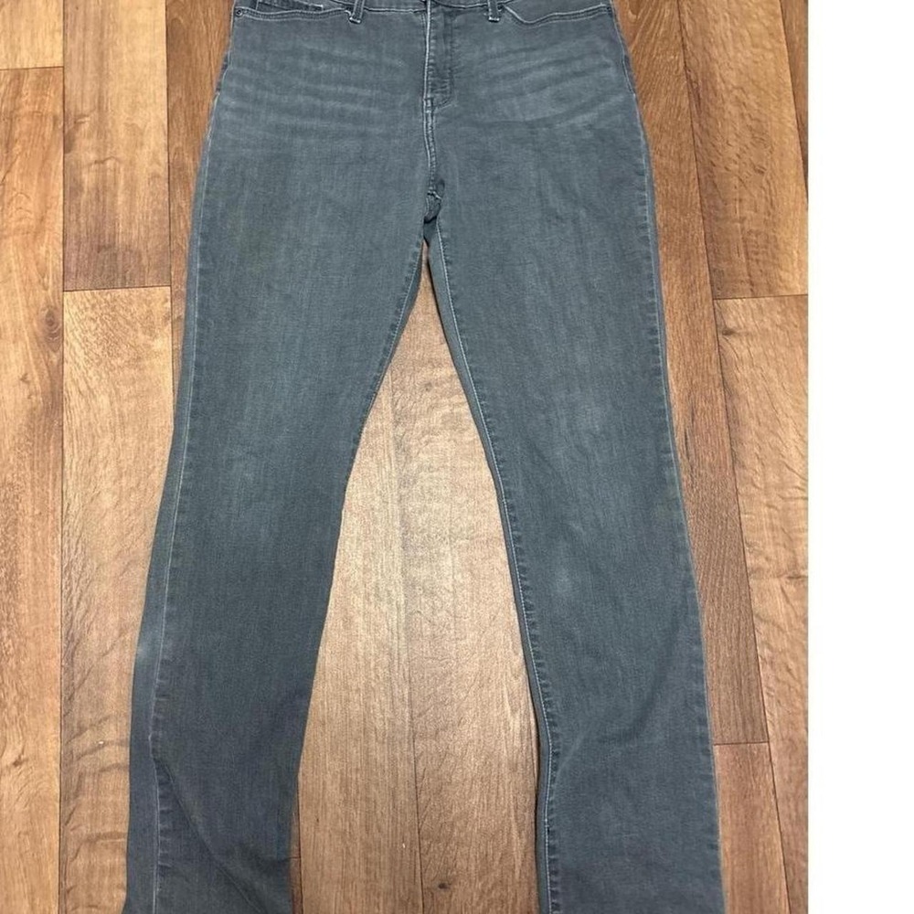 Lee Slim Straight Grey Jeans Womens Size 6 Medium Slimming Fit Denim DD2-17F-LMD